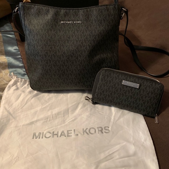 Michael Kors Bags Michael Kors Purse And Wallet Set Poshmark